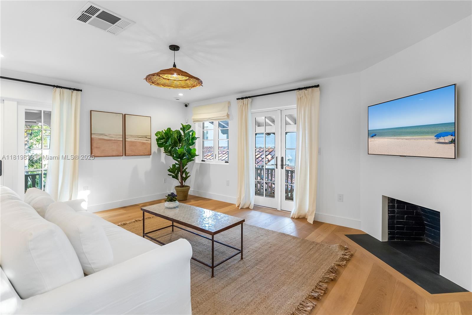 CORAL GABLES SEC E - Residential