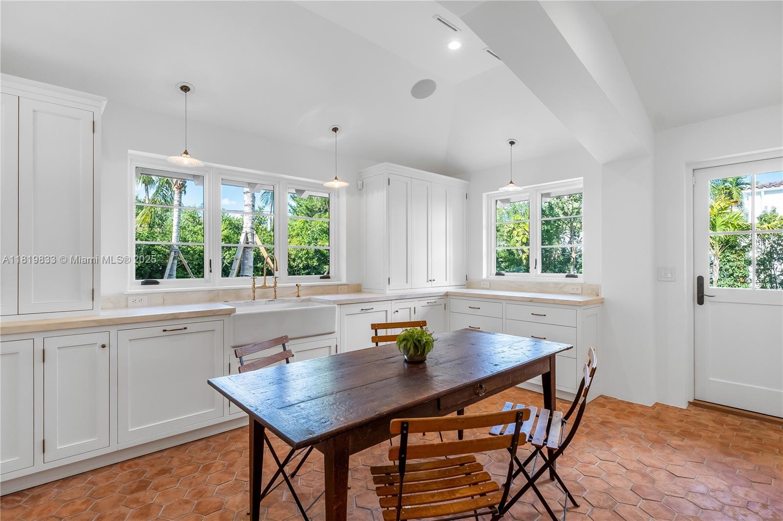 CORAL GABLES SEC E - Residential