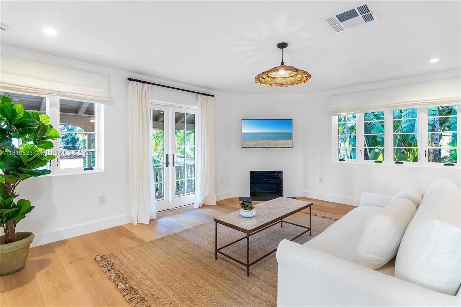 CORAL GABLES SEC E - Residential