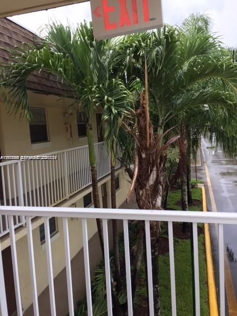 TOWNHOUSES OF PLANTATION - Residential Lease