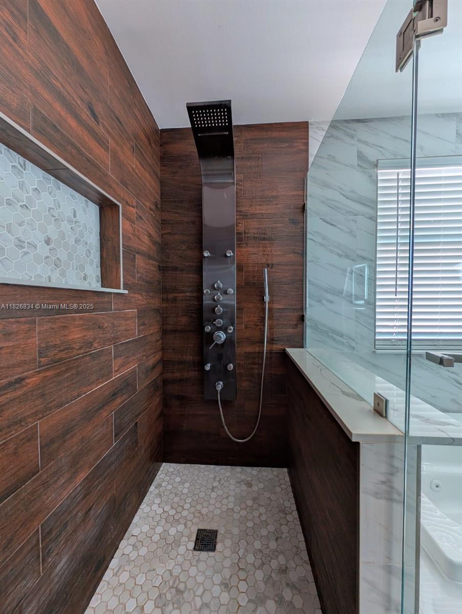 SILVER LAKES AT PEMBROKE - Residential