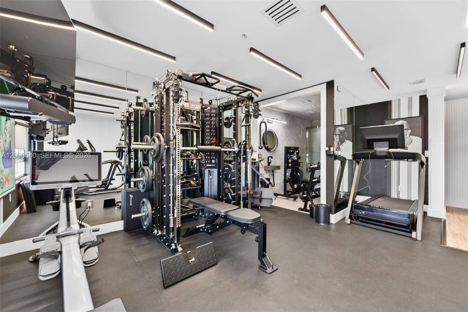 IVY CONDO - Residential Lease