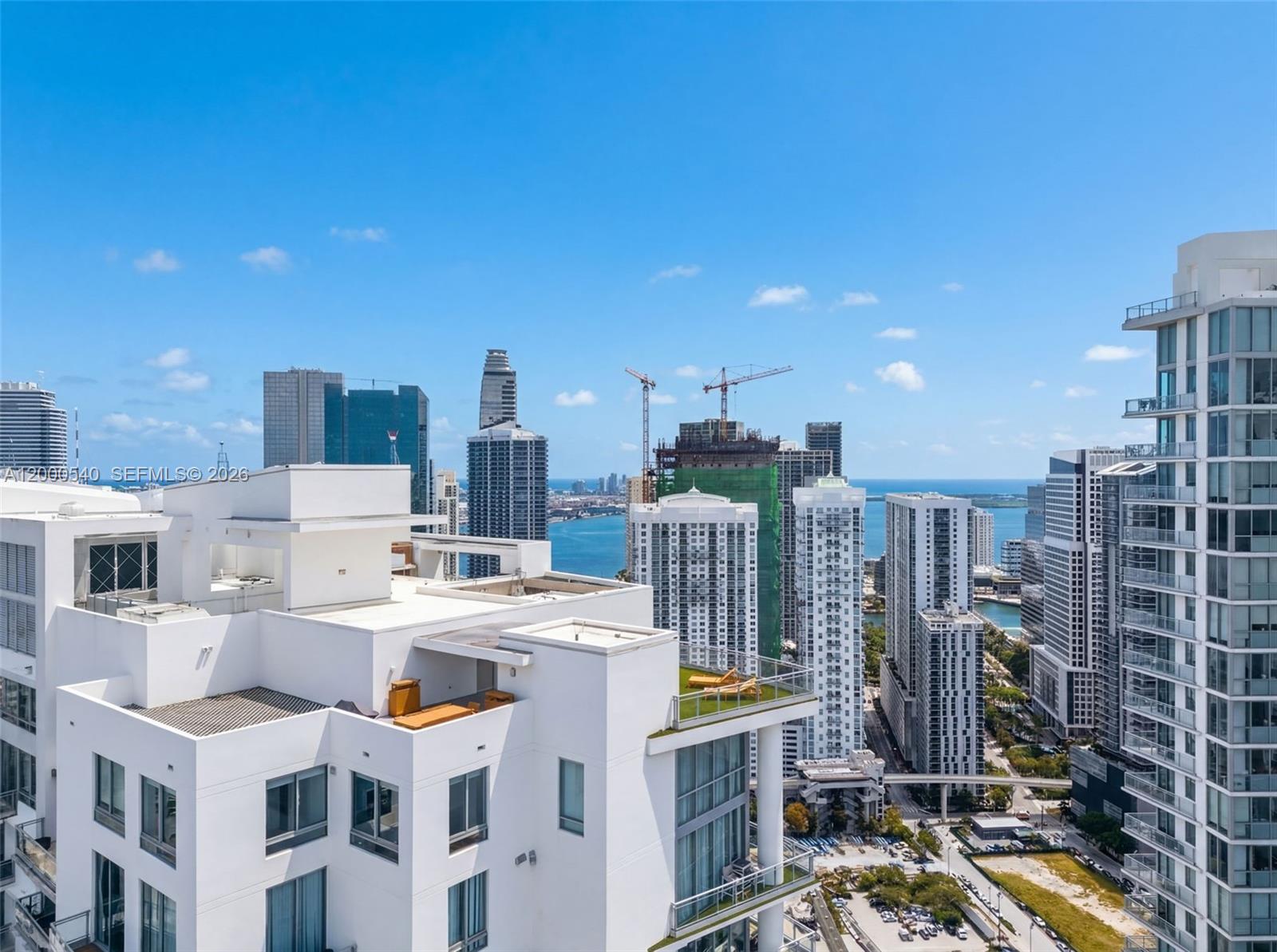 IVY CONDO - Residential Lease