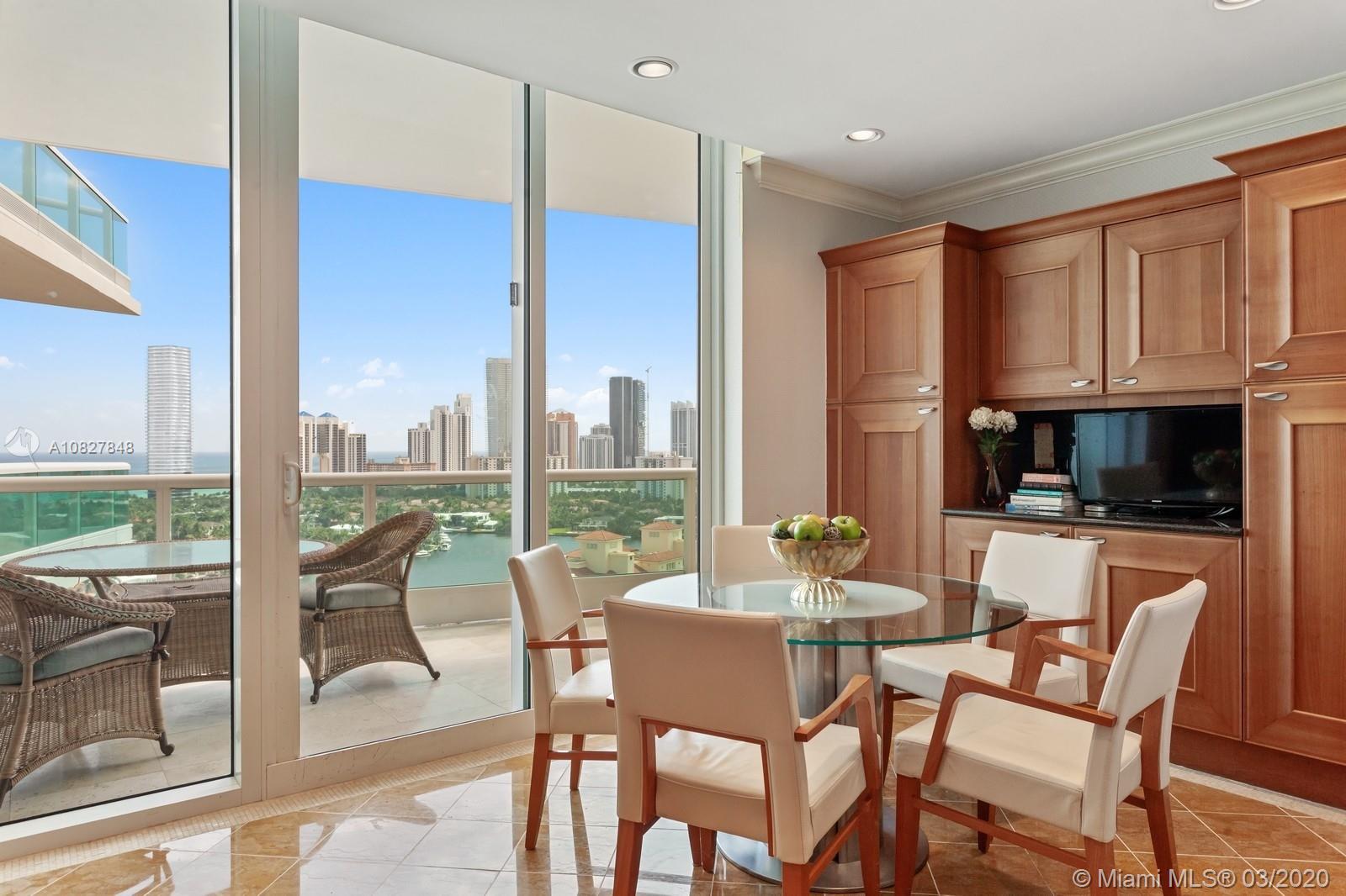 TOWERS OF PORTO VITA-NORT - Residential