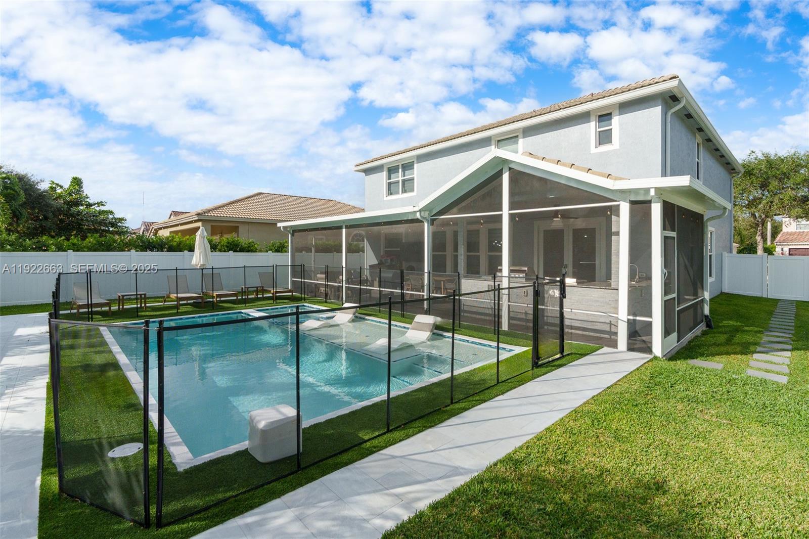 PEMBROKE FALLS PHASE 7 - Residential