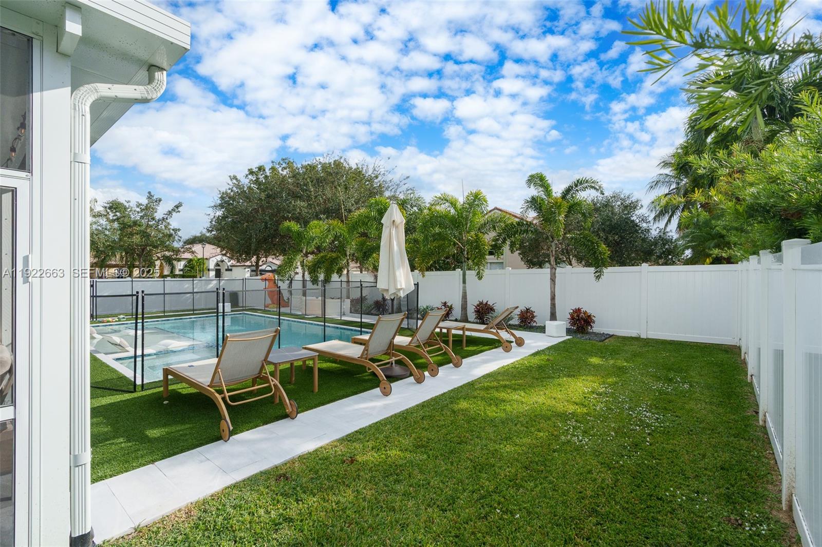 PEMBROKE FALLS PHASE 7 - Residential