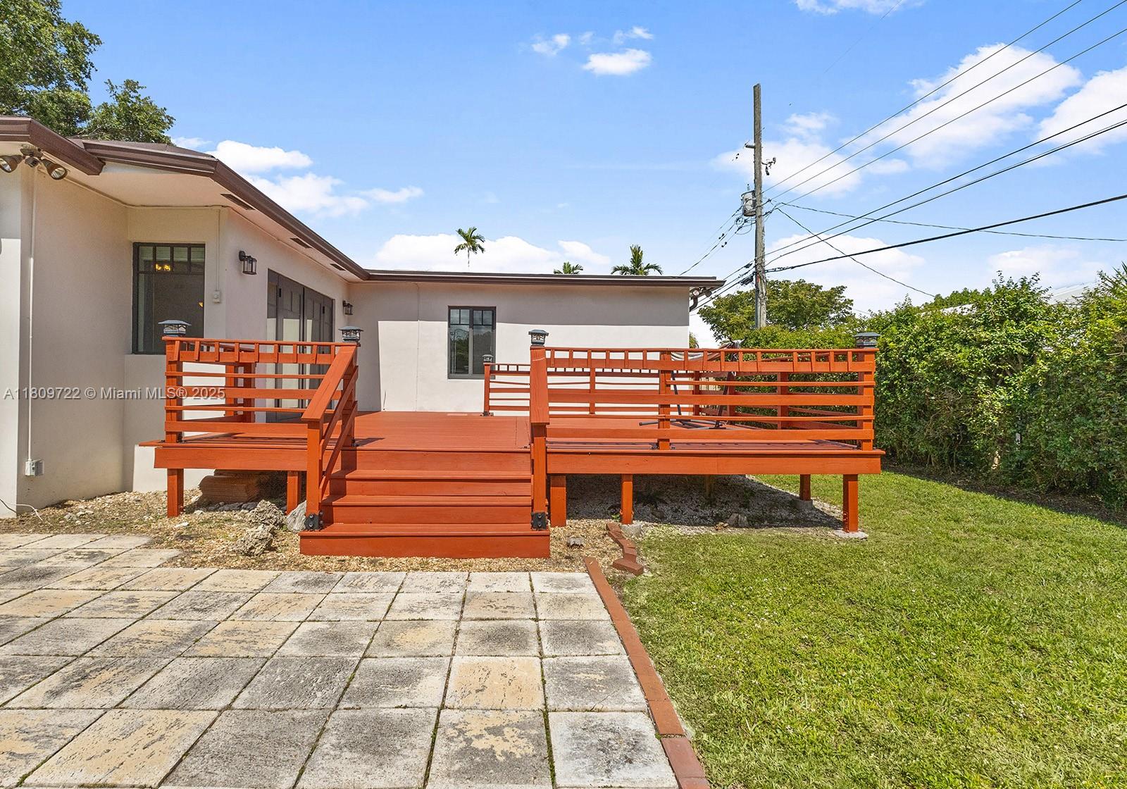 GABLES VIEW - Residential