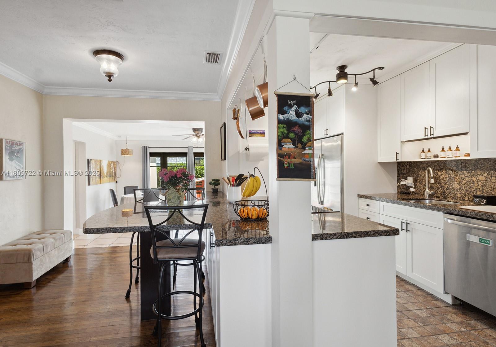 GABLES VIEW - Residential