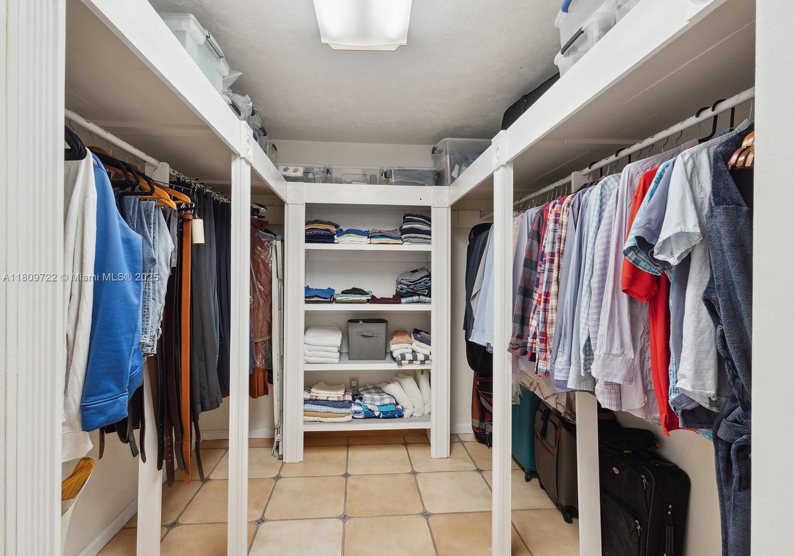 GABLES VIEW - Residential