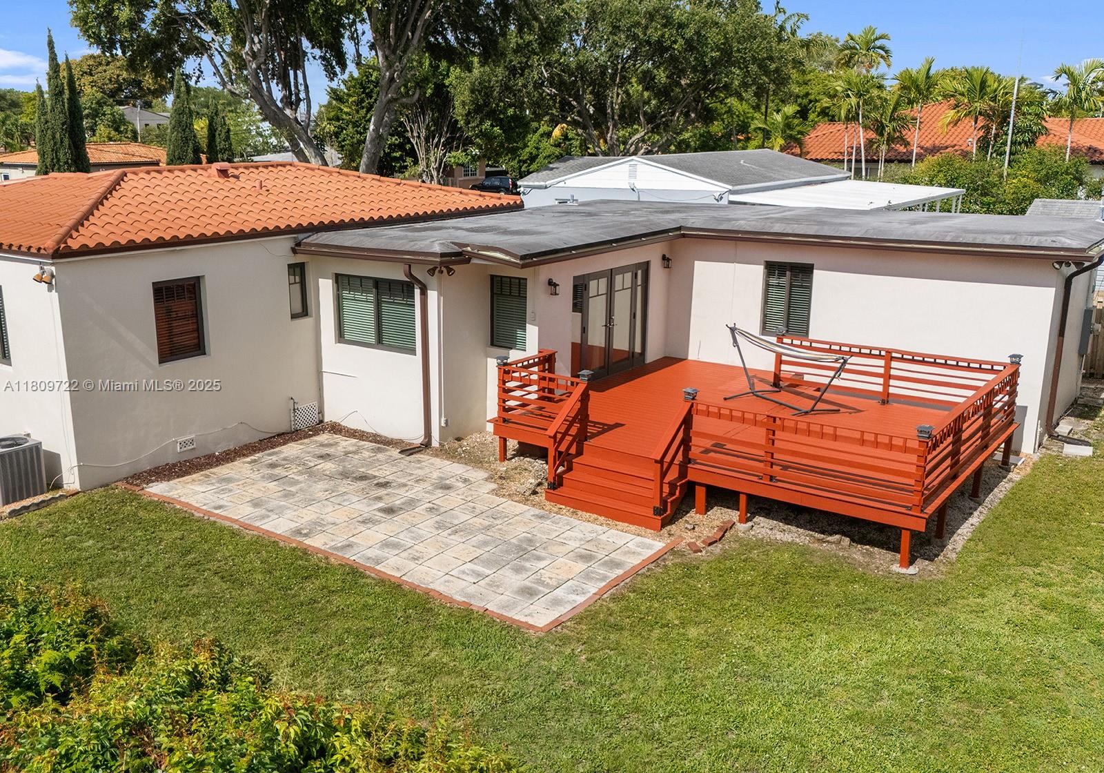 GABLES VIEW - Residential