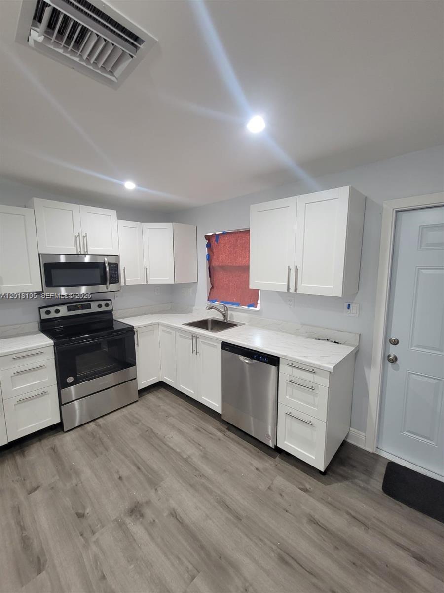 LAUDERDALE HOMESITES FIRS - Residential