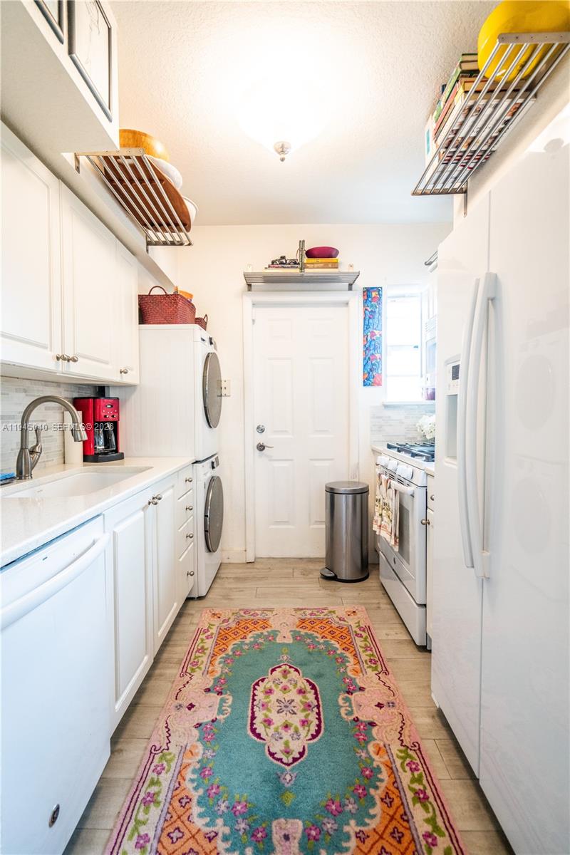 350 SO SHORE DR AT VILLAG - Residential