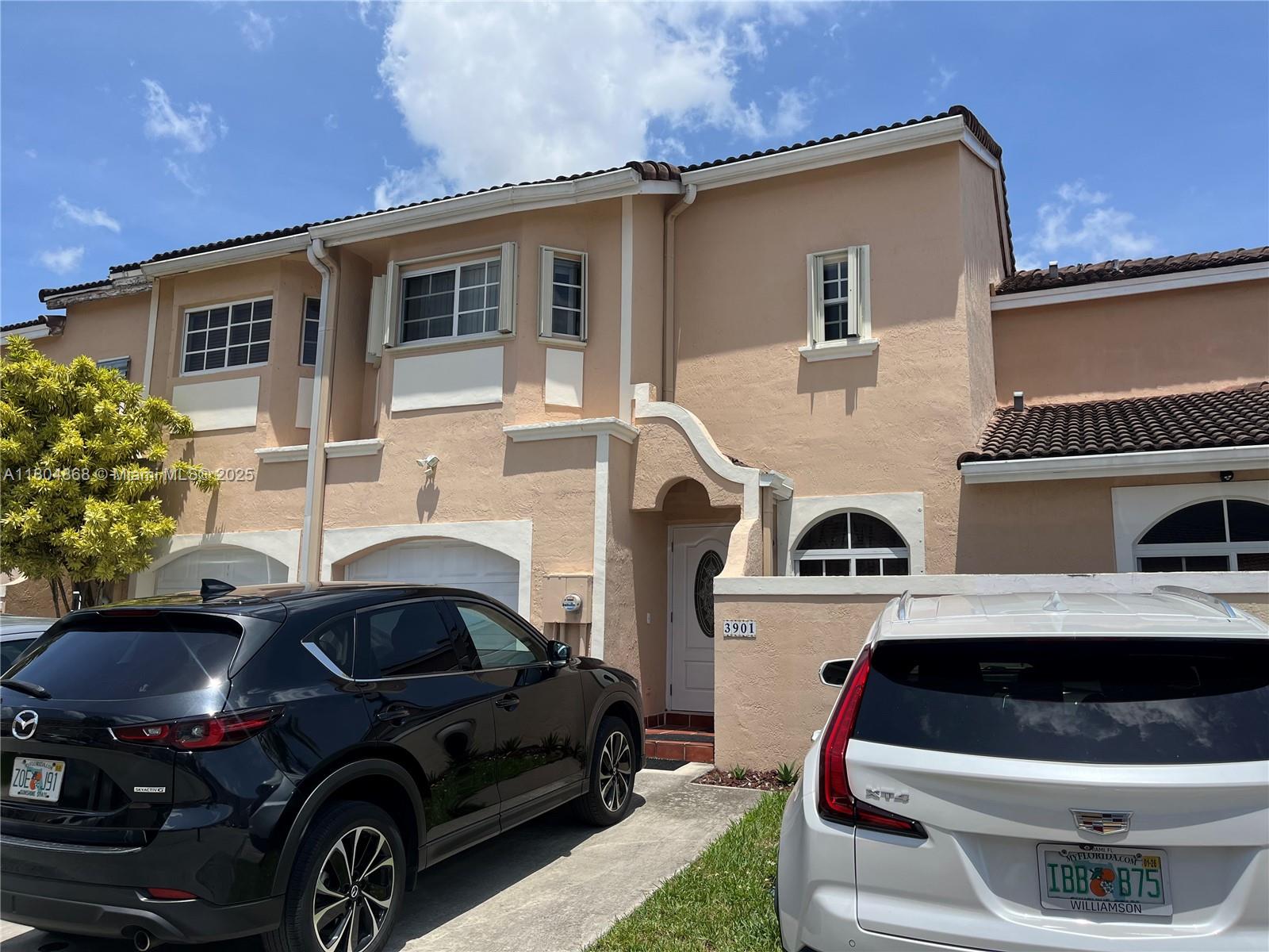 3901 Sw 153rd Ct, Miami, Broward County, Florida - 3 Bedrooms  
3 Bathrooms - 