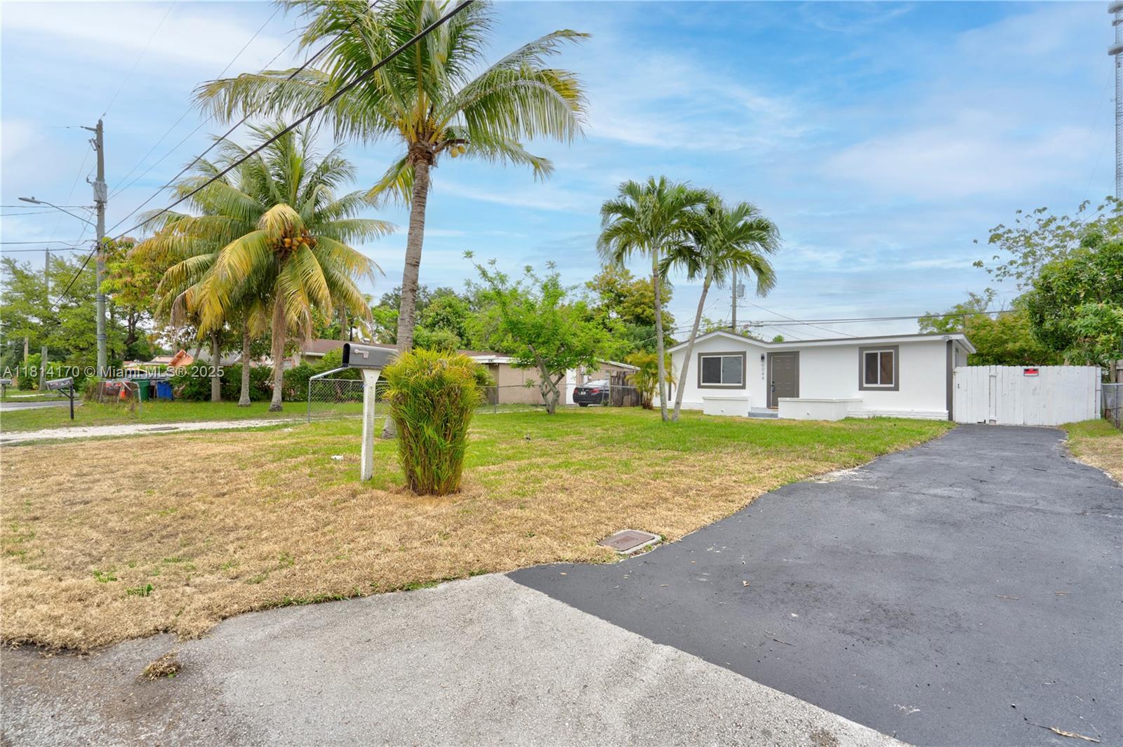 Property for Sale at 6044 Sw 37th St, Miramar, Broward County, Florida - Bedrooms: 3 
Bathrooms: 2  - $500,000
