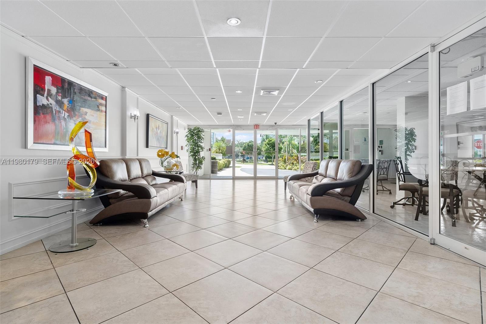 LE FRONTENAC CONDO - Residential