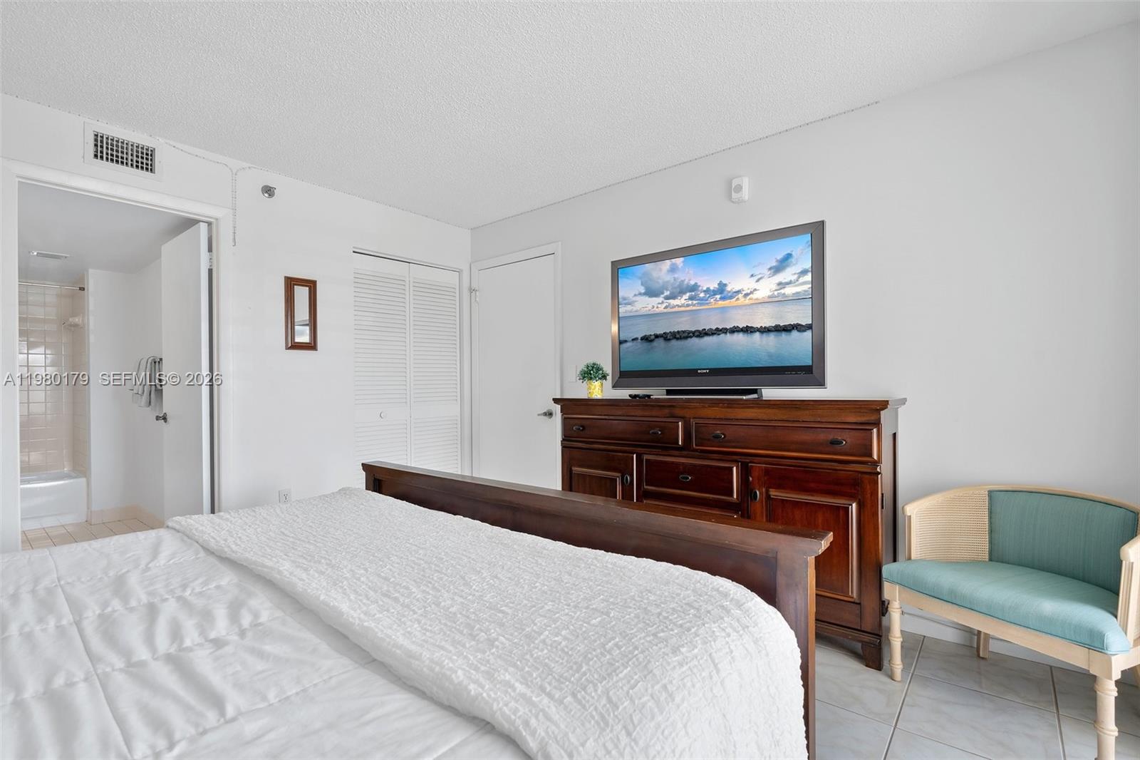 LE FRONTENAC CONDO - Residential