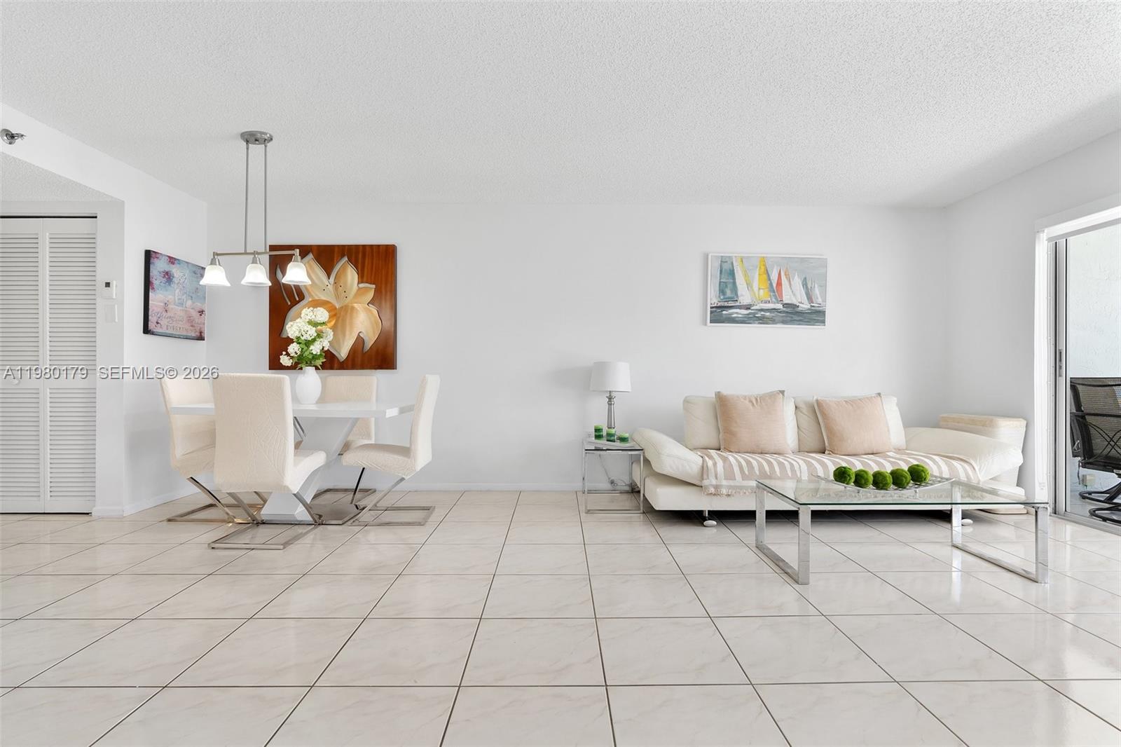 LE FRONTENAC CONDO - Residential