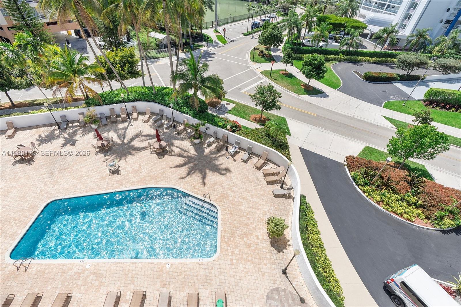 LE FRONTENAC CONDO - Residential