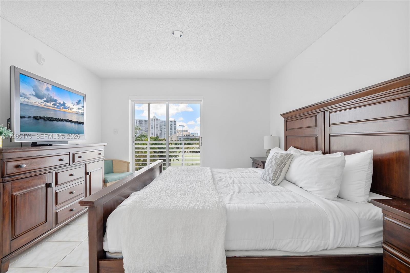 LE FRONTENAC CONDO - Residential