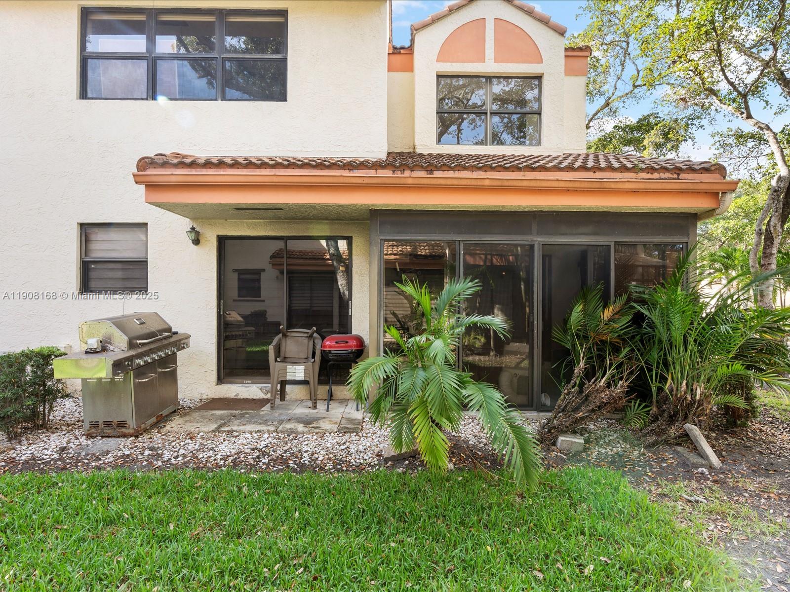 EMERALD OAKS 8 CONDO - Residential