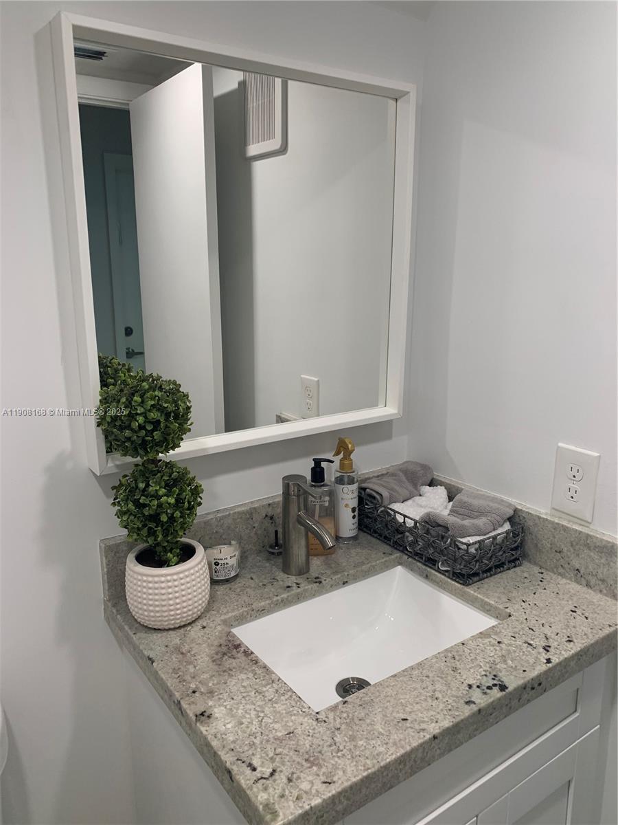 EMERALD OAKS 8 CONDO - Residential