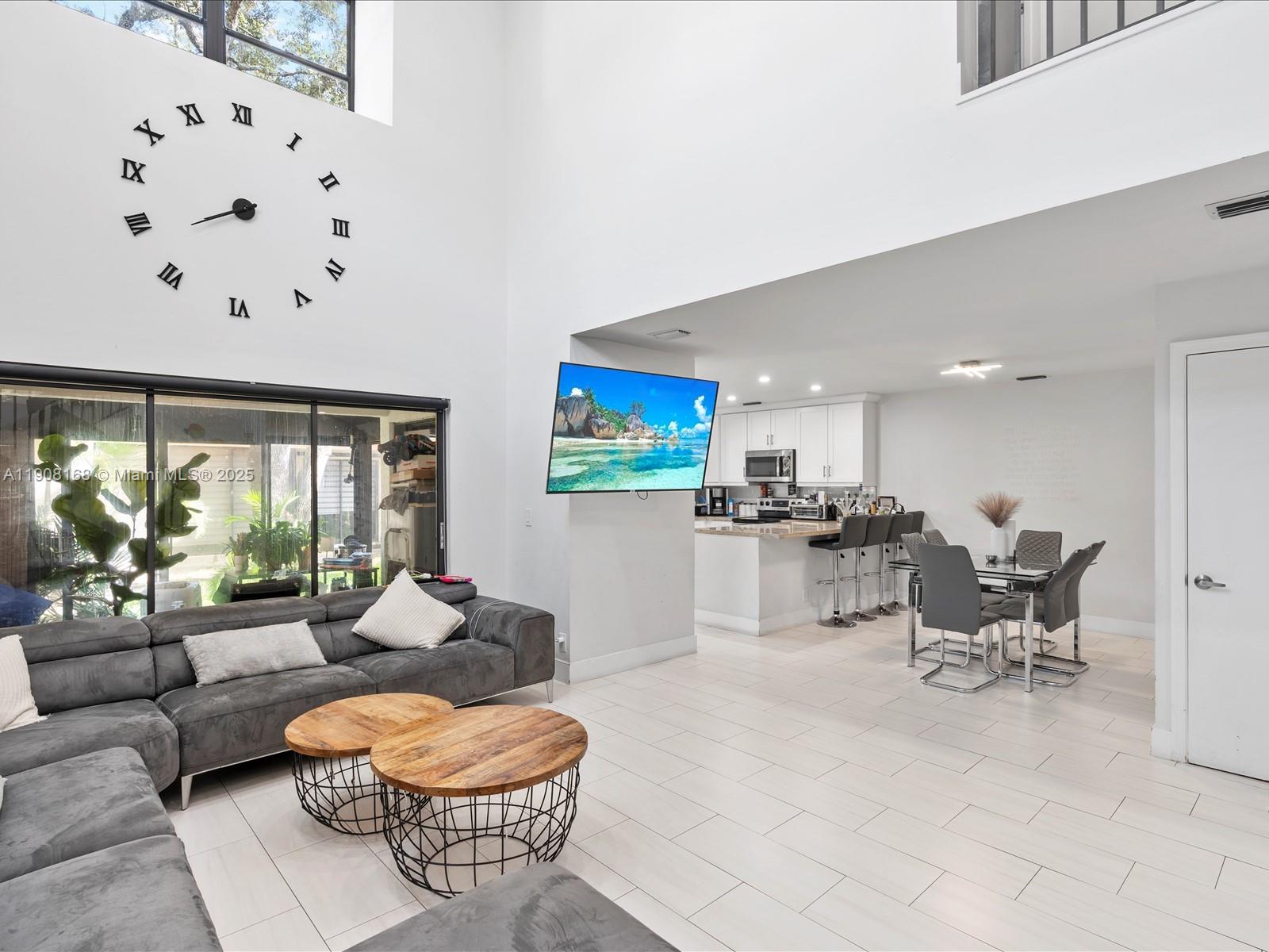 EMERALD OAKS 8 CONDO - Residential