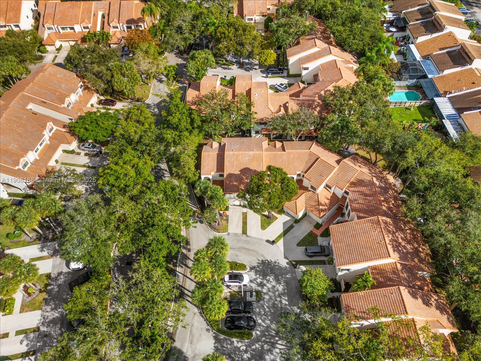 EMERALD OAKS 8 CONDO - Residential