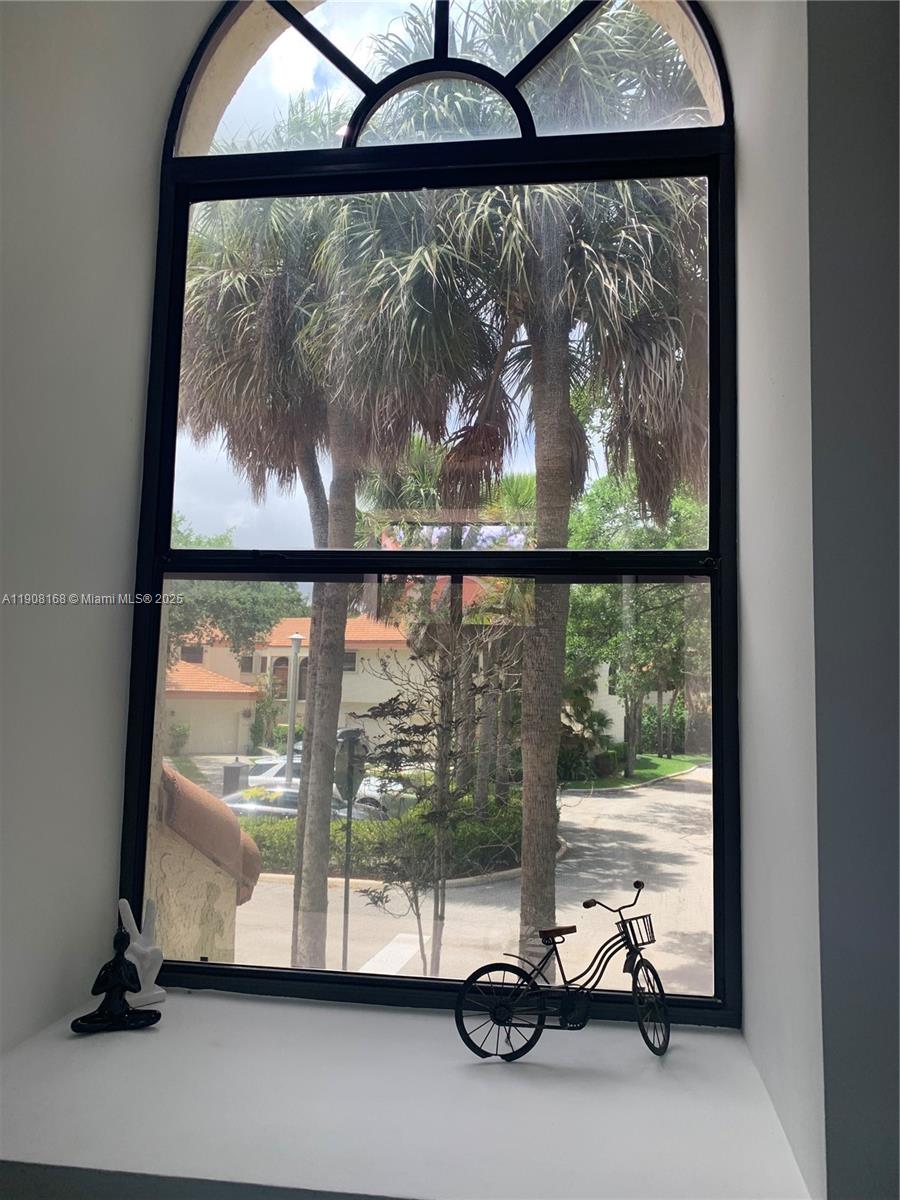 EMERALD OAKS 8 CONDO - Residential