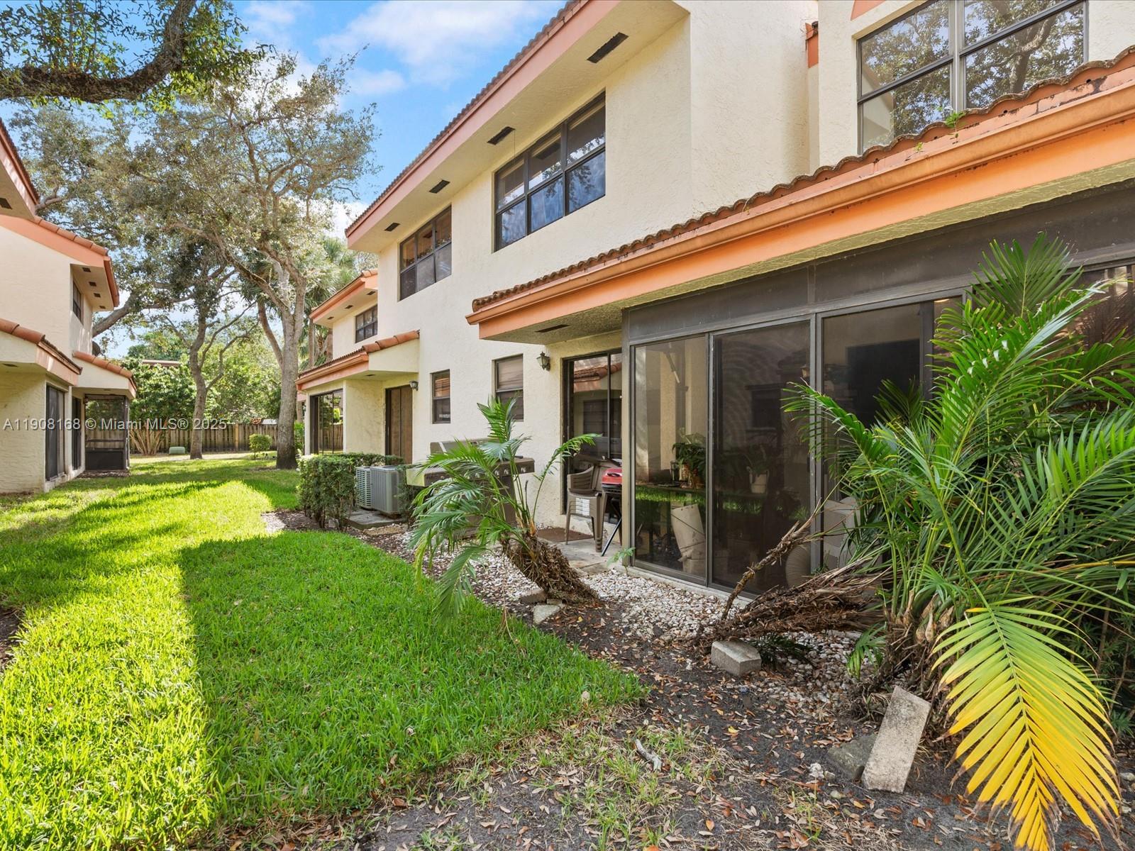 EMERALD OAKS 8 CONDO - Residential