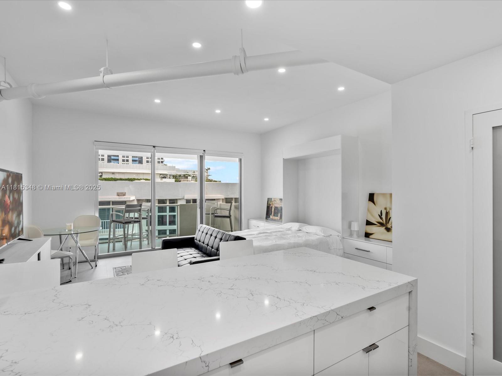 1200 West Ave PH24