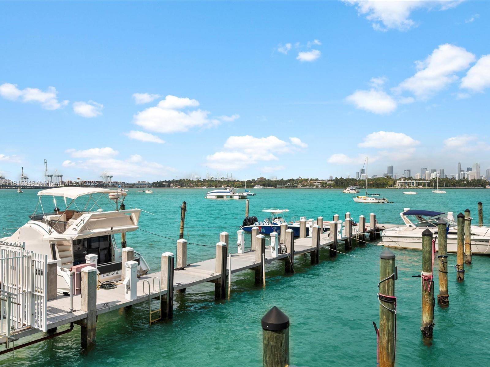 MIRADOR 1200 CONDO - Residential