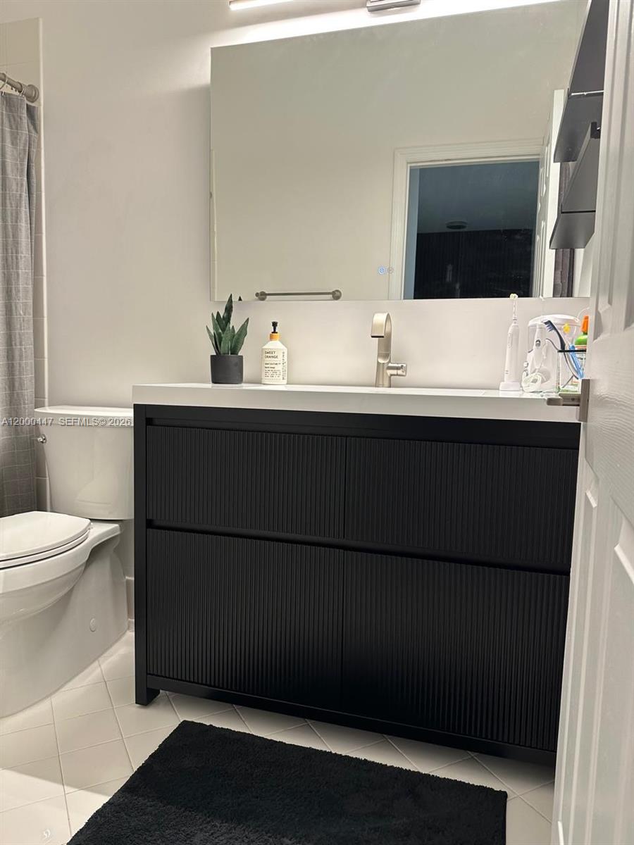 COURTS AT TUSCANY - Residential