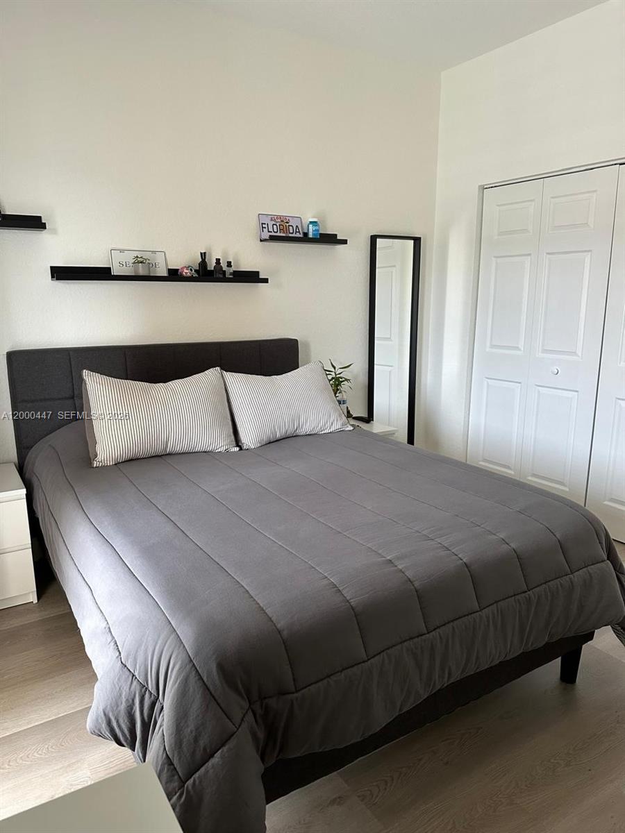 COURTS AT TUSCANY - Residential