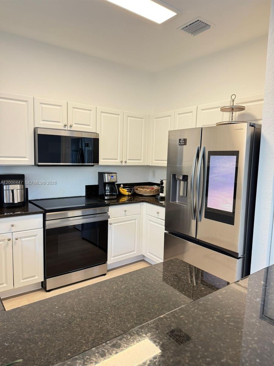 COURTS AT TUSCANY - Residential