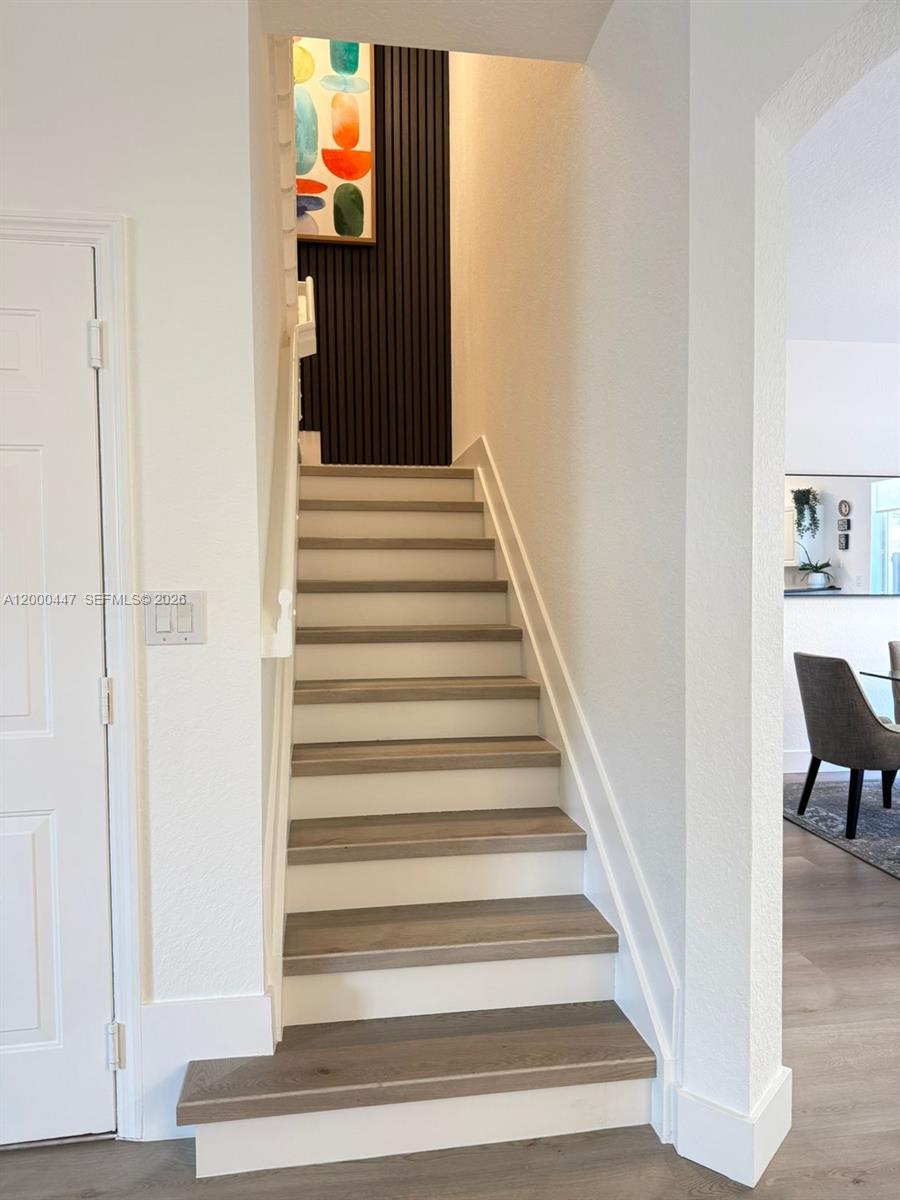 COURTS AT TUSCANY - Residential