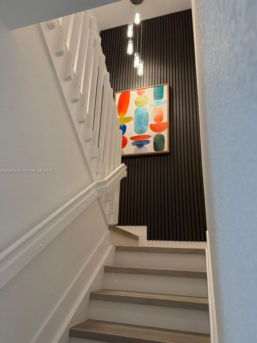 COURTS AT TUSCANY - Residential