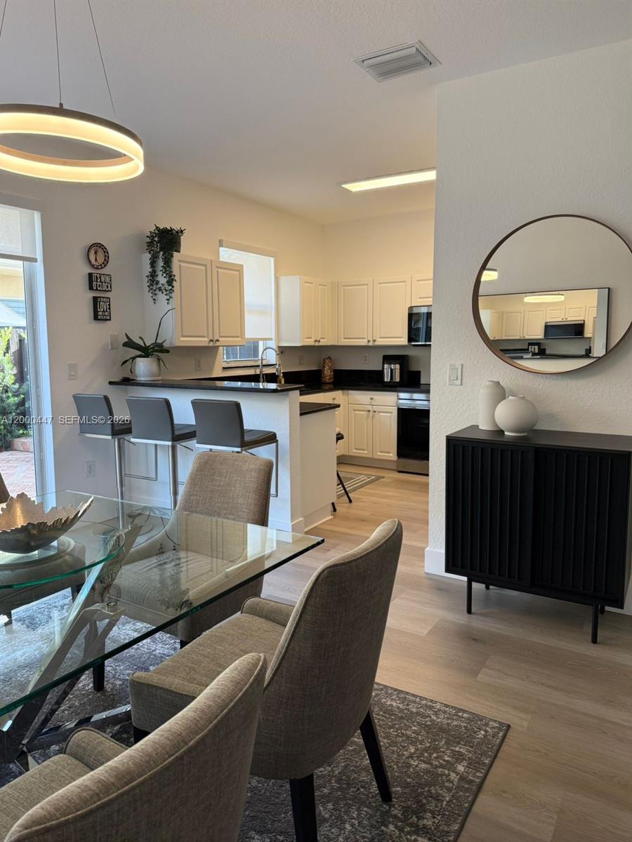 COURTS AT TUSCANY - Residential