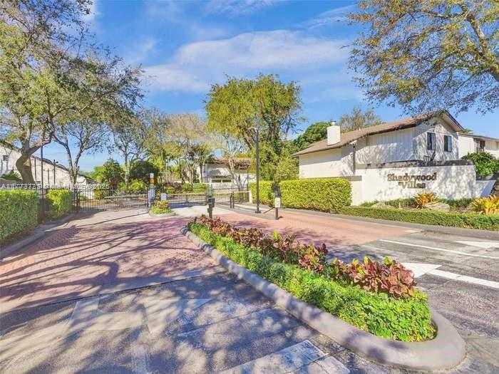 Property for Sale at 11774 Sw 92nd Ter, Miami, Broward County, Florida - Bedrooms: 3 
Bathrooms: 3  - $659,000