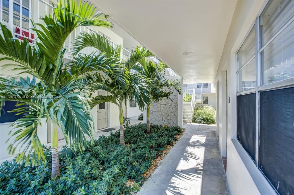 Photo of 1720 Cleveland St #203E, Hollywood, FL 33020 (MLS # A11692454)