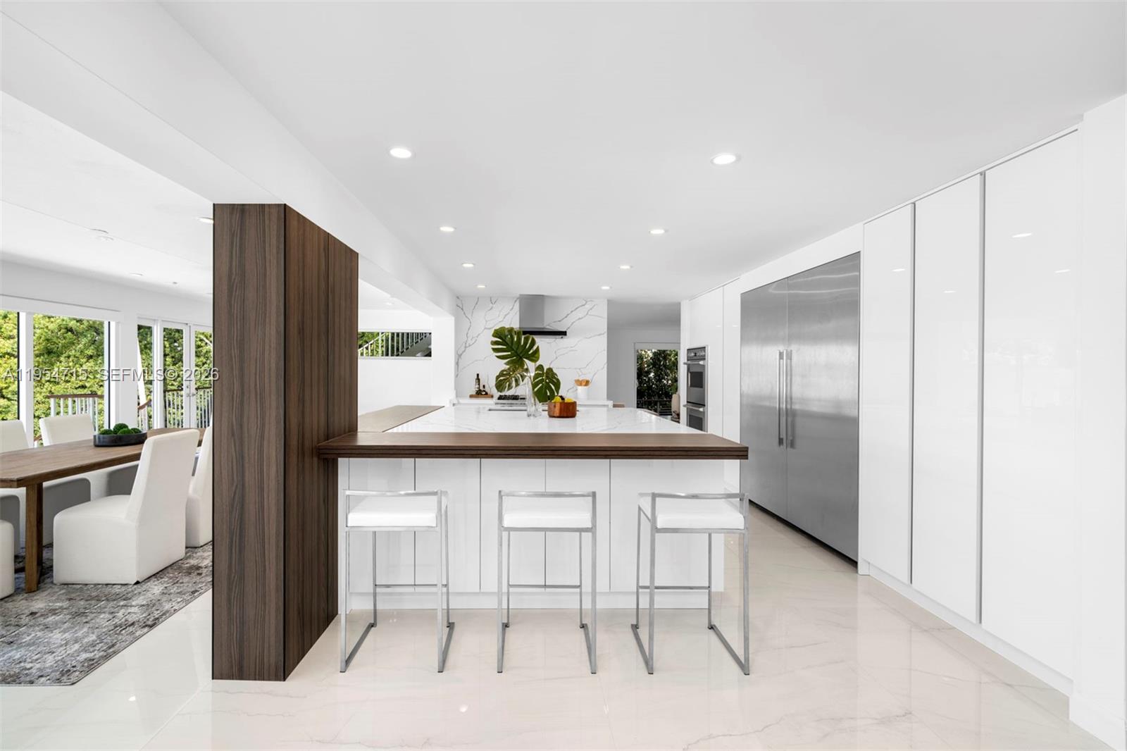 SUNRISE HARBOUR REV PL - Residential