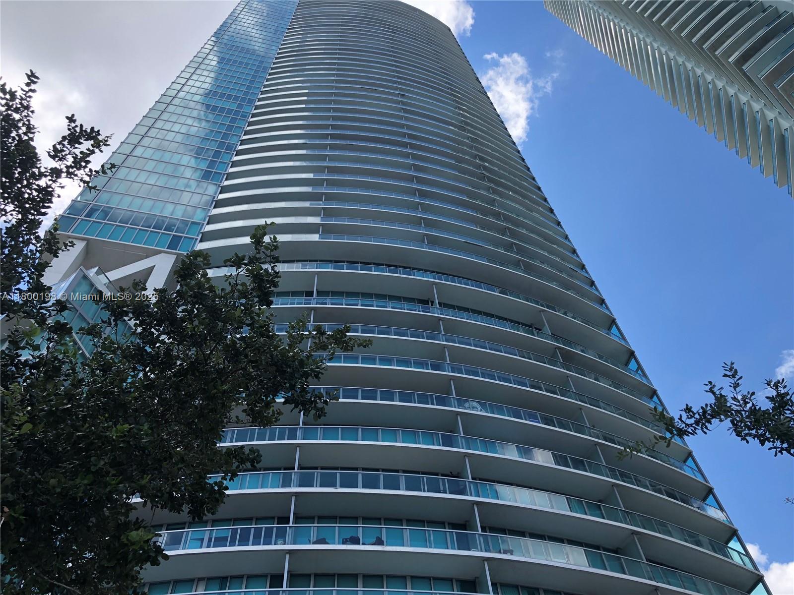 888 Biscayne Blvd 4012