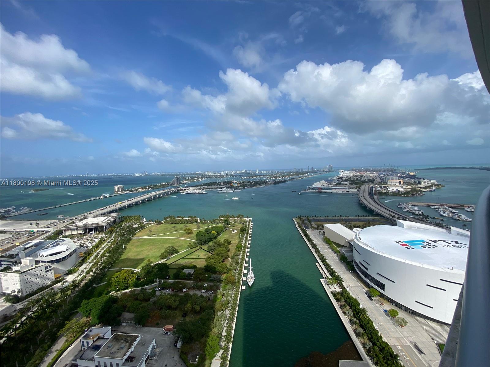 888 Biscayne Blvd 4012, Miami, Broward County, Florida - 2 Bedrooms  
2 Bathrooms - 