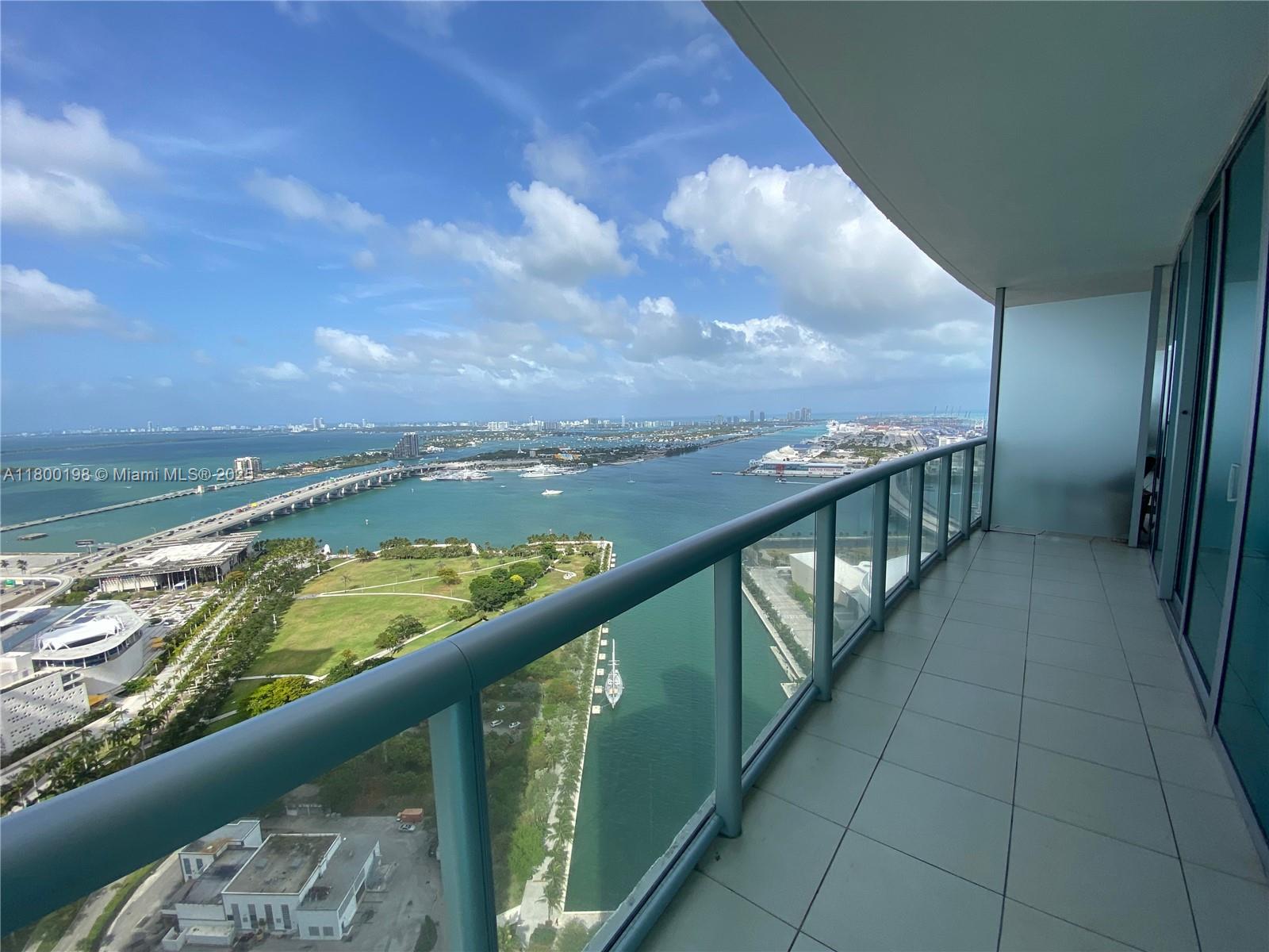 888 Biscayne Blvd 4012