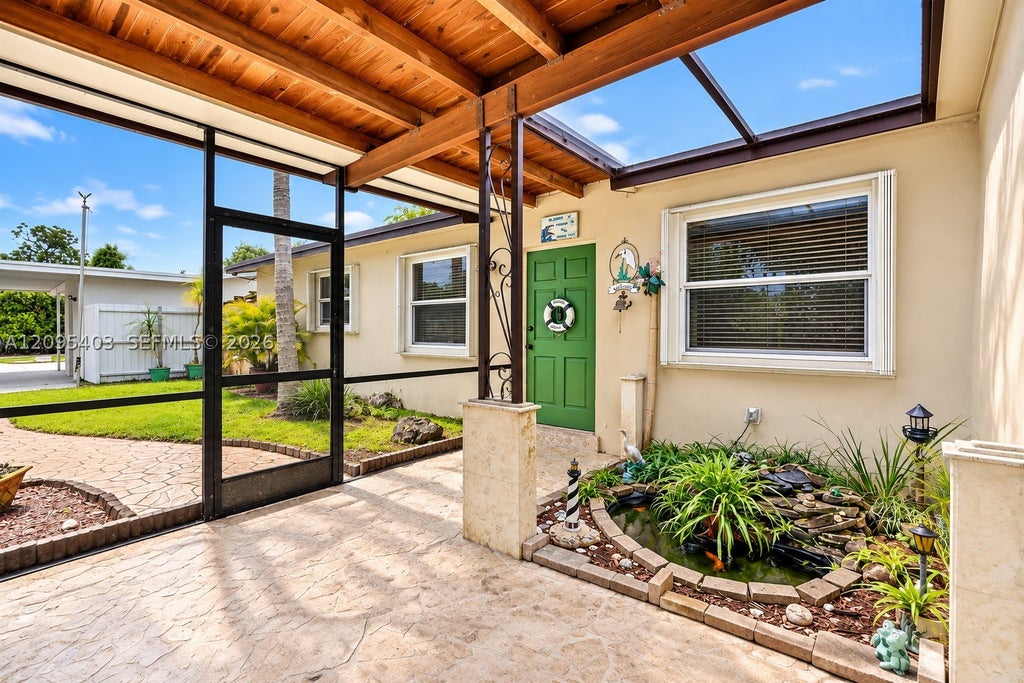 Photo of 7140 Meade St, Hollywood, FL 33024 (MLS # A12095403)