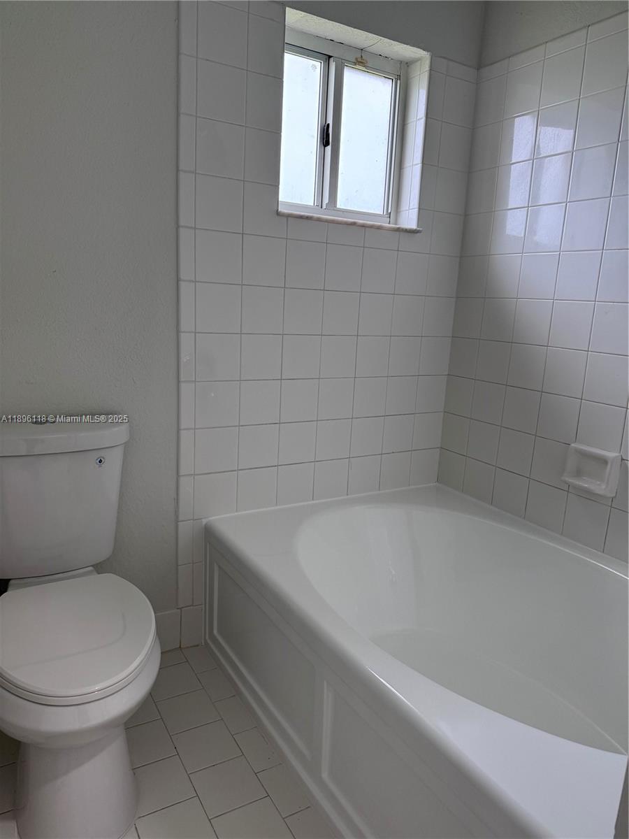 CHAPEL TRAIL II - Residential Lease