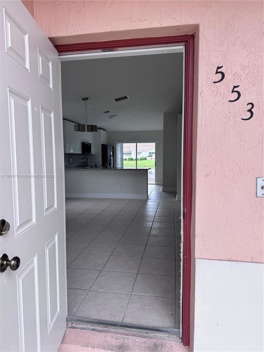 CHAPEL TRAIL II - Residential Lease