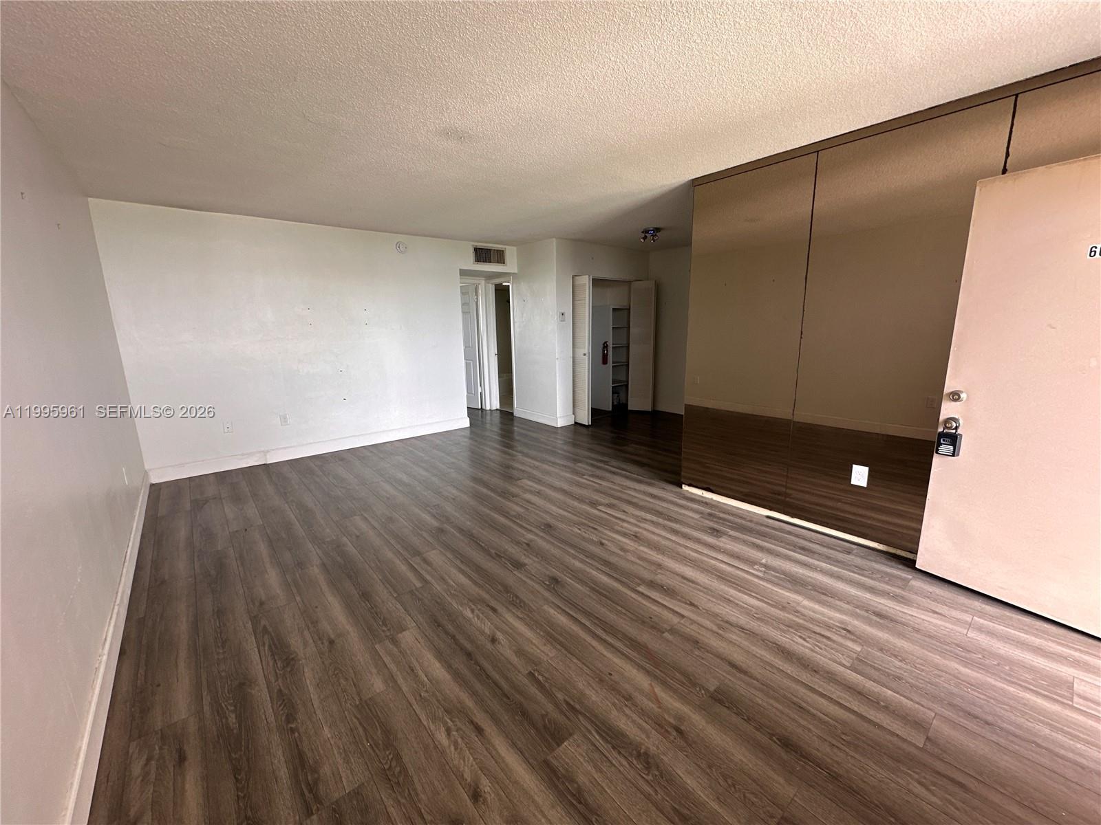 12590 CORONADO TOWERS CON - Residential