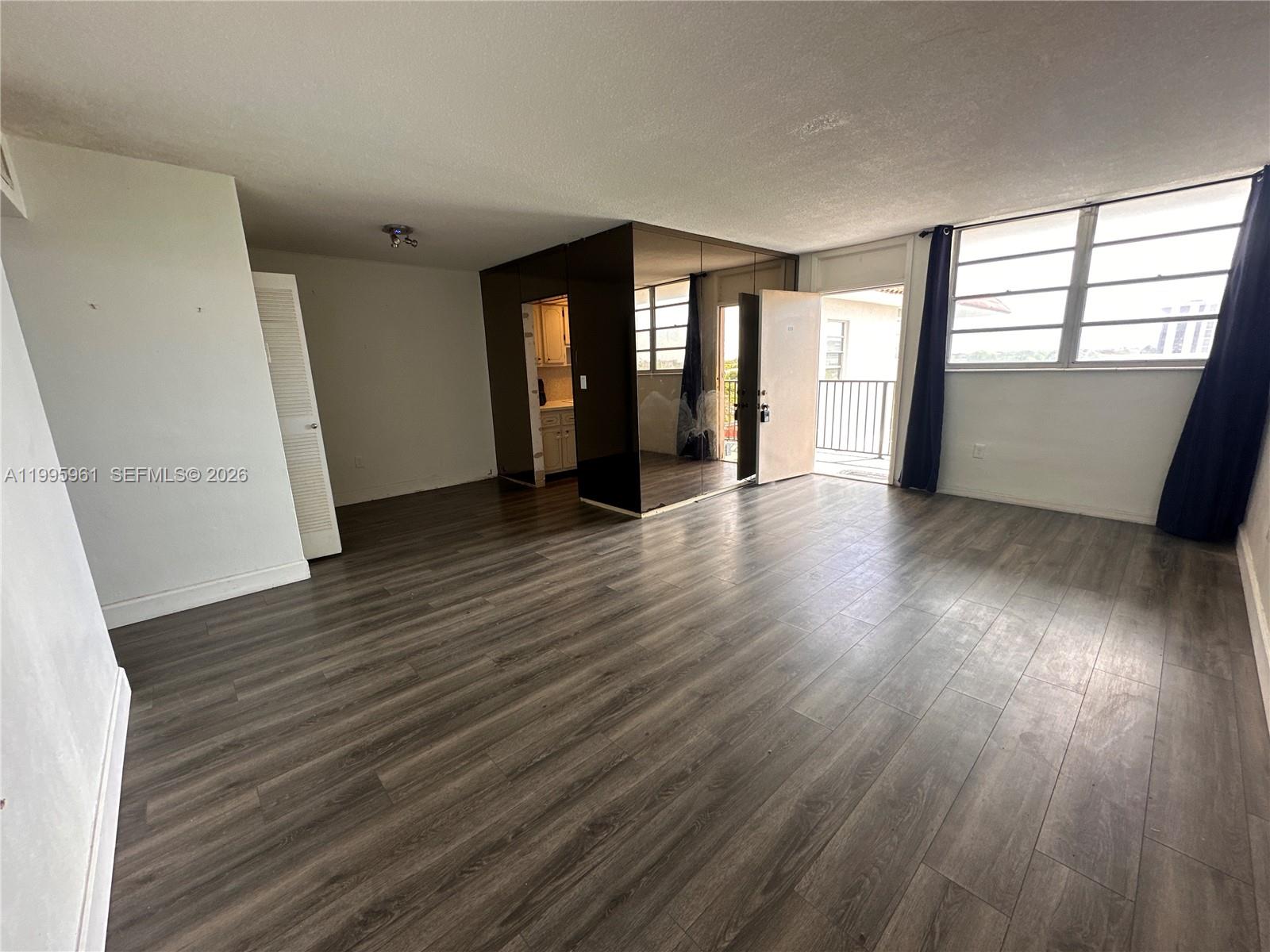 12590 CORONADO TOWERS CON - Residential
