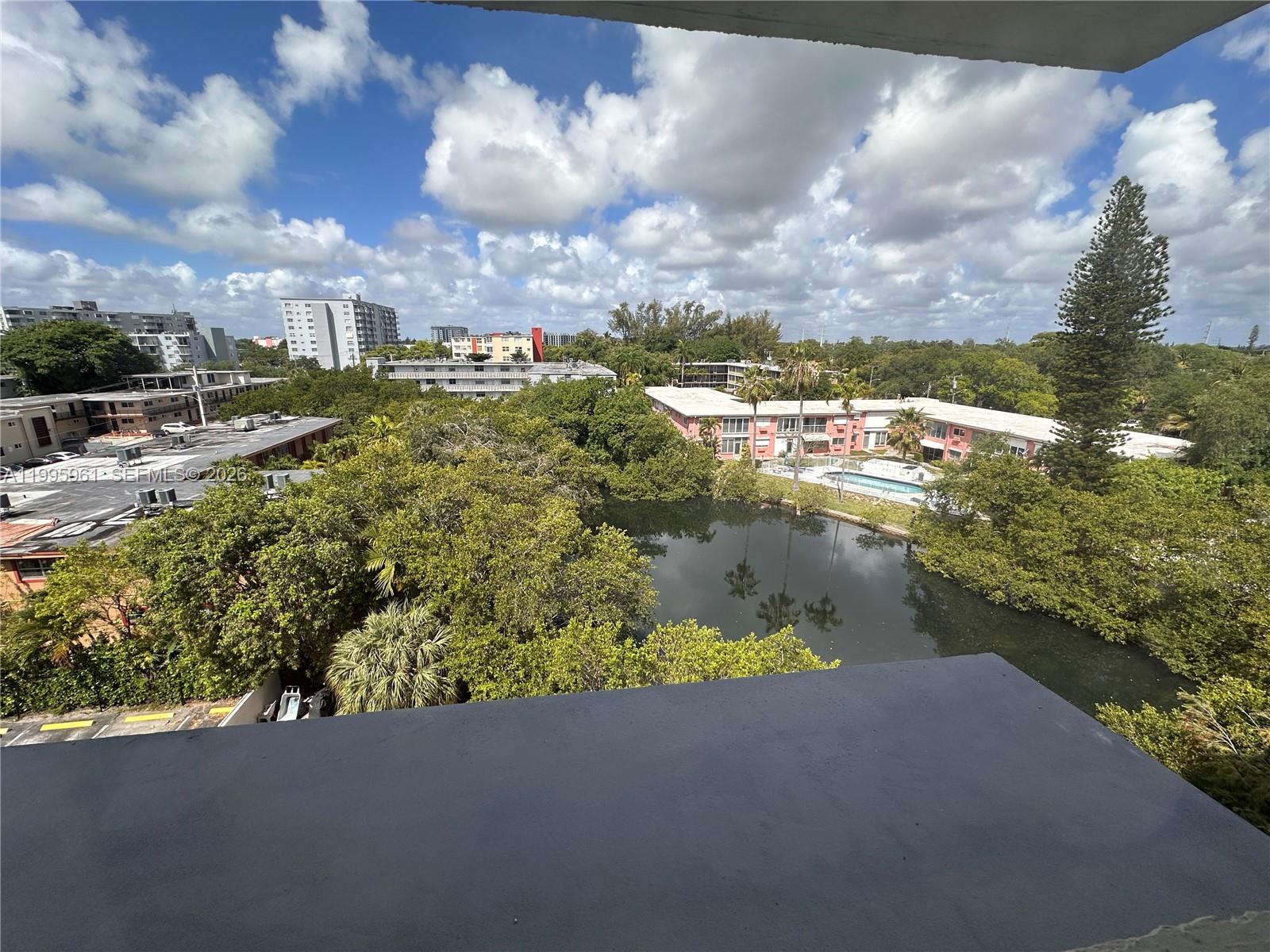 12590 CORONADO TOWERS CON - Residential