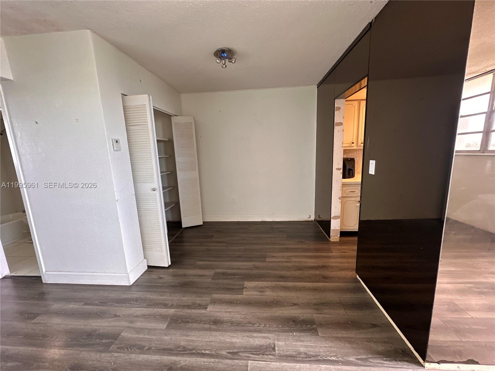 12590 CORONADO TOWERS CON - Residential